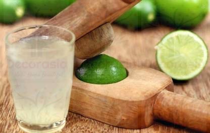 DECORASIA� Beautiful Wooden Handmade Lemon Juicer. Wooden Lemon Squeezer