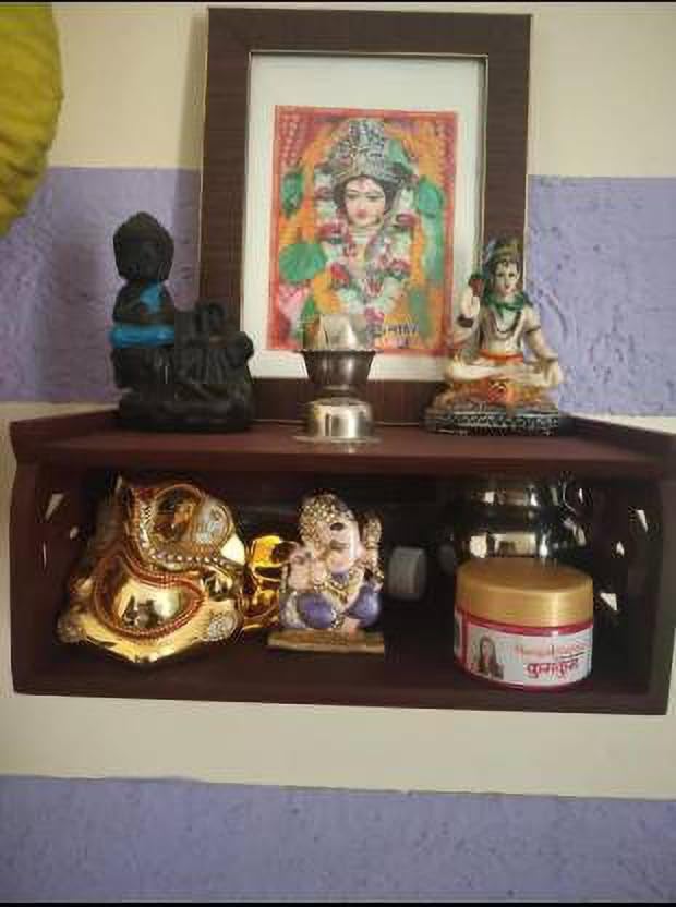Decorasia Beautiful Traditional Small Wooden Temple for Home, Office & Multipurpose Use | Compact Pooja Mandir for Daily Worship & D�cor
